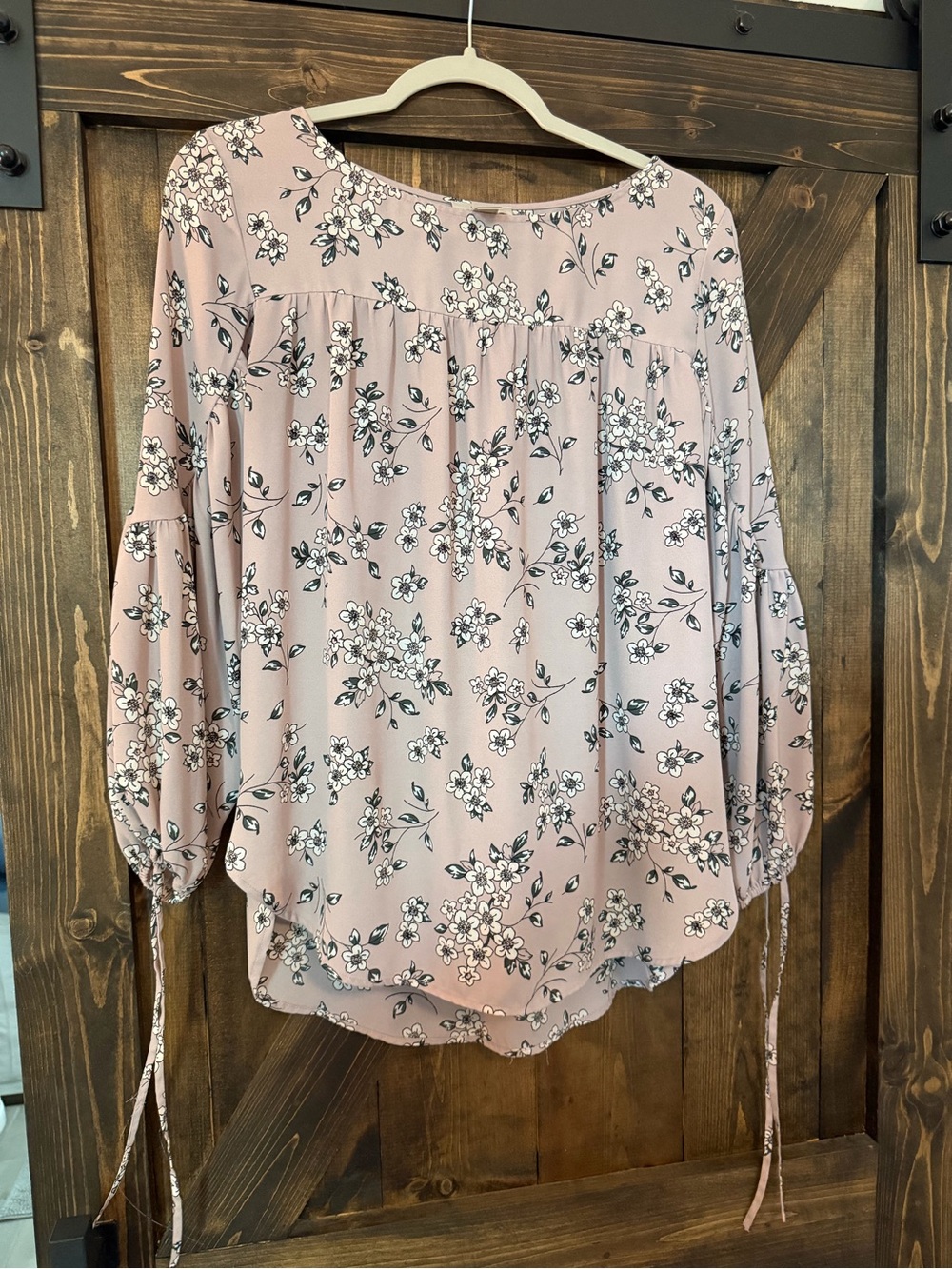 LOFT Dusty Pink Floral Blouson Sleeve Top